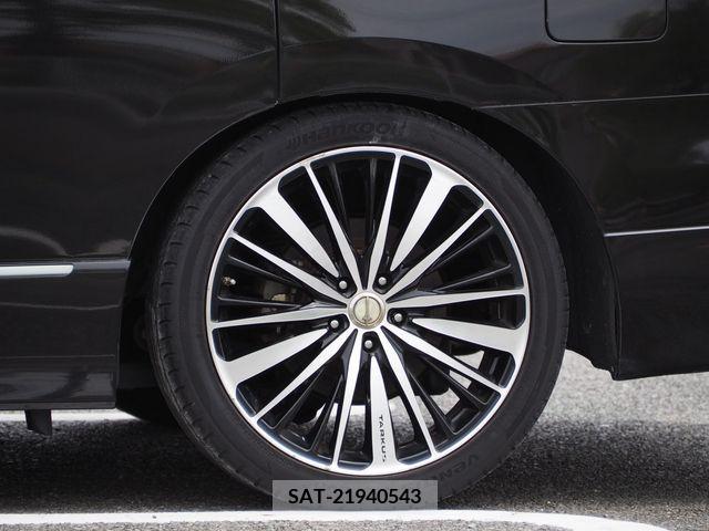 Nissan ELGRAND 2013-09 268449-10