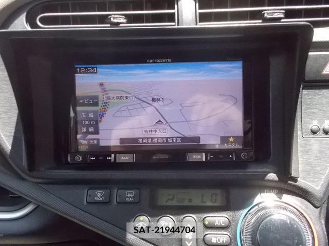 Toyota AQUA 2014-02 344693-10