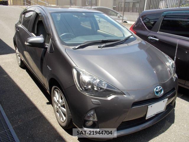 Toyota AQUA 2014-02 344693-0