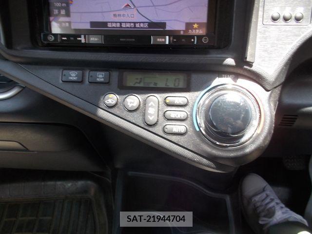 Toyota AQUA 2014-02 344693-12