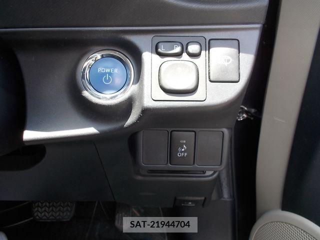 Toyota AQUA 2014-02 344693-14