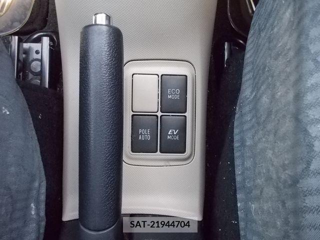Toyota AQUA 2014-02 344693-13