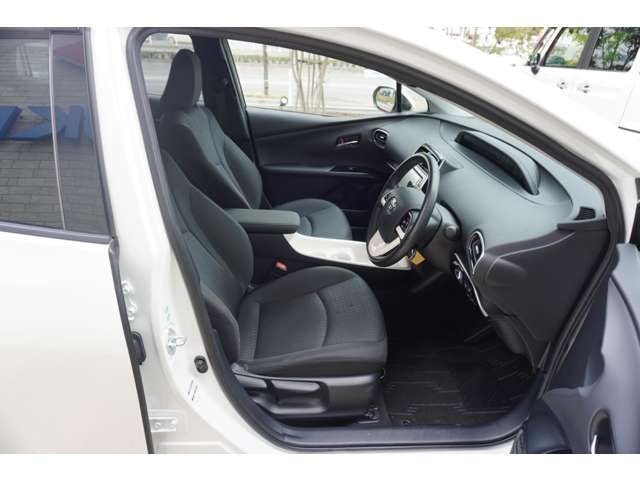 Toyota PRIUS 2016-10 193707-5