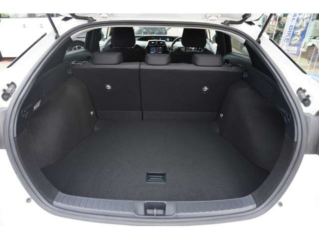 Toyota PRIUS 2016-10 193707-7