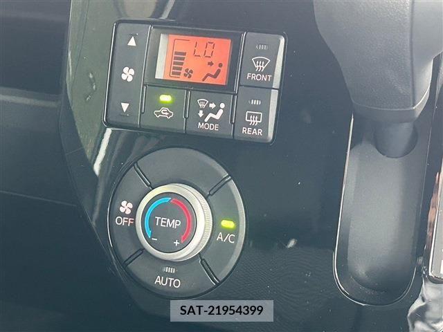 Toyota Pixis Mega 2022-08 341712-14