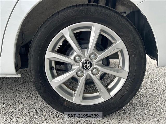 Toyota Pixis Mega 2022-08 341712-21