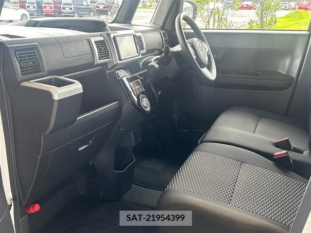 Toyota Pixis Mega 2022-08 341712-6