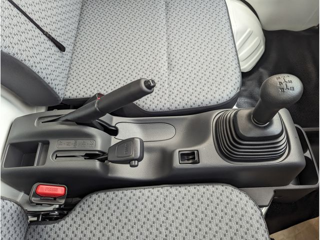 Suzuki CARRY TRUCK 2023-06 16461-17