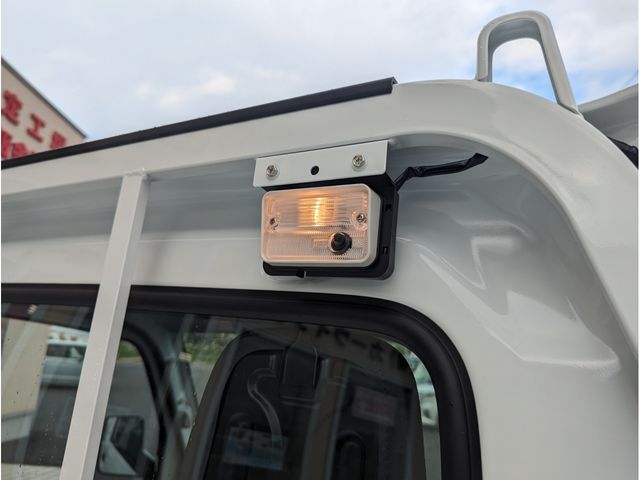 Suzuki CARRY TRUCK 2023-06 16461-10