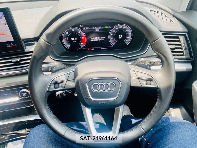 Audi Q5 2021-07 317998-8
