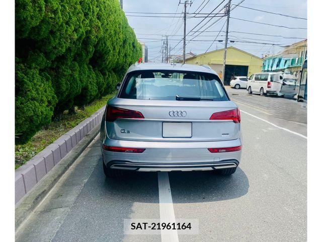 Audi Q5 2021-07 317998-7