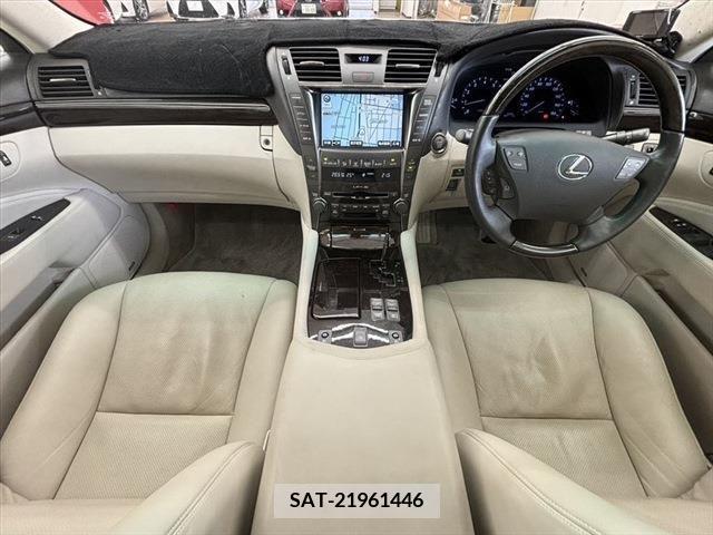 Lexus LS 2006-11 316833-1