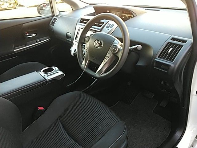Toyota PRIUS ALPHA 2015-04 193489-10