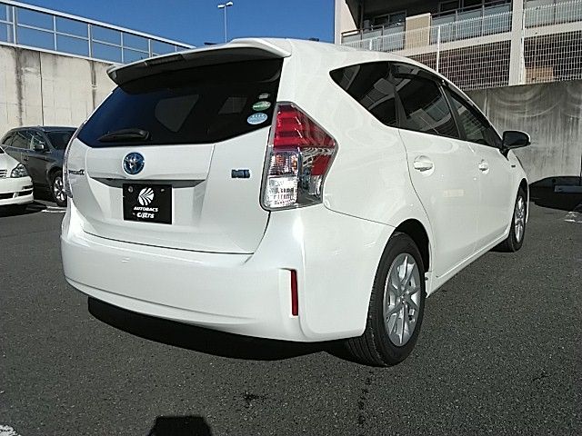 Toyota PRIUS ALPHA 2015-04 193489-19