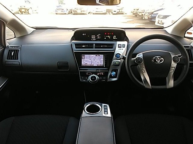 Toyota PRIUS ALPHA 2015-04 193489-1
