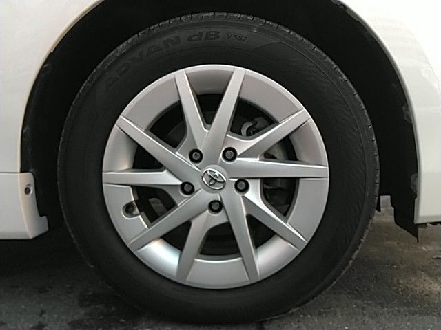 Toyota PRIUS ALPHA 2015-04 193489-13