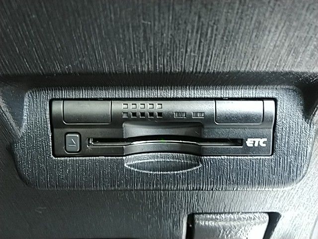 Toyota PRIUS ALPHA 2015-04 193489-4