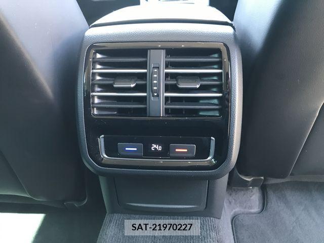 VolksWagen PASSAT VARIANT 2015-07 232802-19