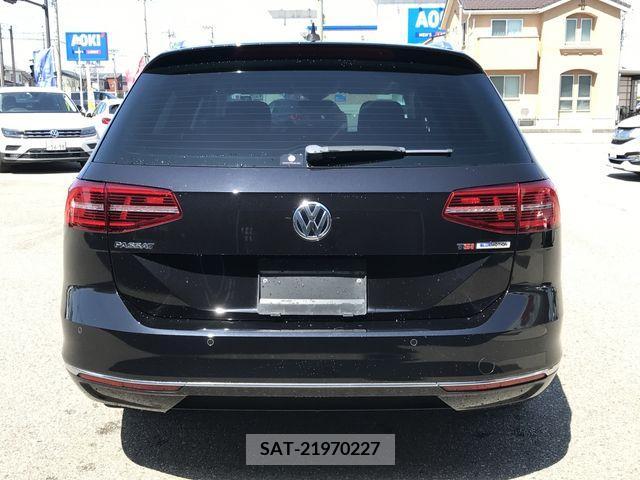 VolksWagen PASSAT VARIANT 2015-07 232802-6
