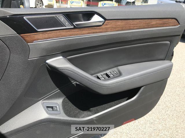 VolksWagen PASSAT VARIANT 2015-07 232802-14