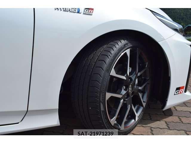 Toyota PRIUS PHV 2021-10 322606-16