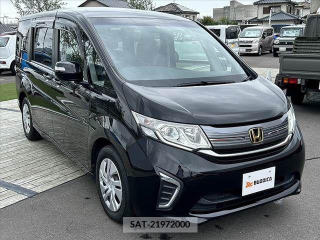 Honda STEP WGN 2019-10 384597-9