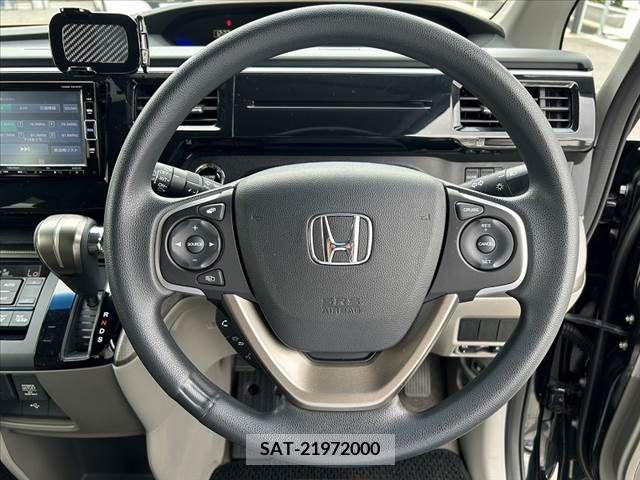 Honda STEP WGN 2019-10 384597-23
