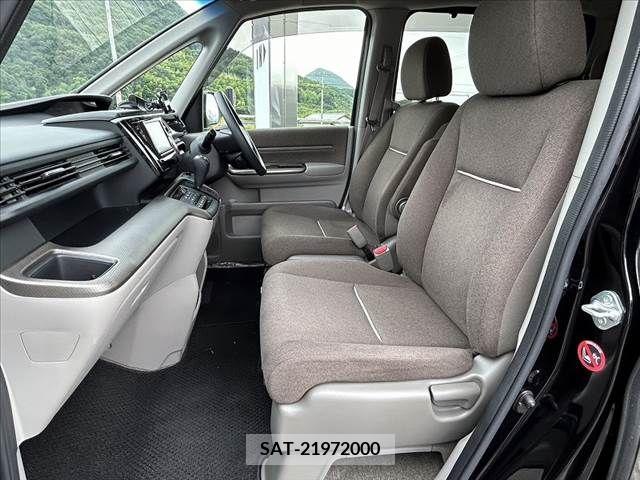 Honda STEP WGN 2019-10 384597-17