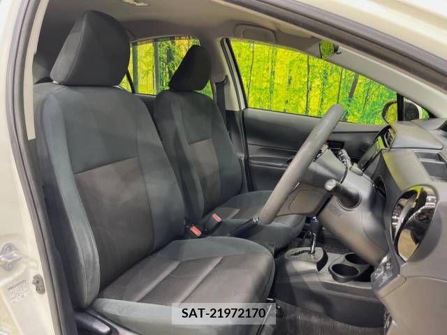 Toyota AQUA 2017-04 260345-8