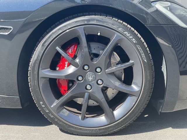 Maserati GRANTURISMO 2011-08 181658-26