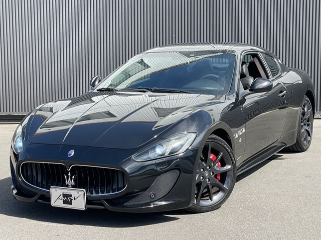 Maserati GRANTURISMO 2011-08 181658-0