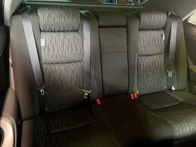 Toyota CROWN SEDAN 2012-11 6512-10
