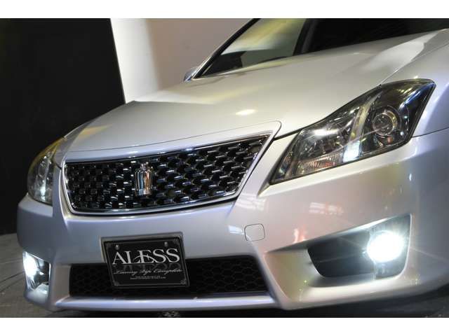Toyota CROWN SEDAN 2012-11 6512-15