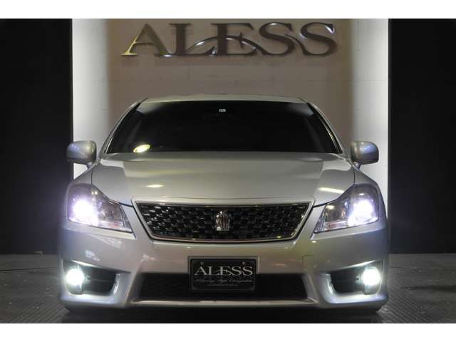 Toyota CROWN SEDAN 2012-11 6512-4