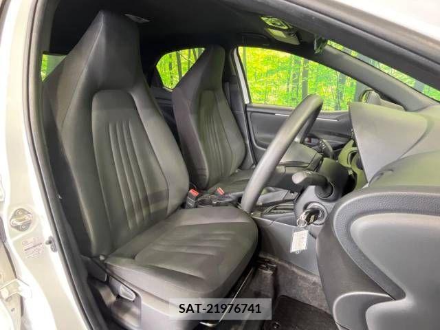 Toyota YARIS 2022-06 290826-5
