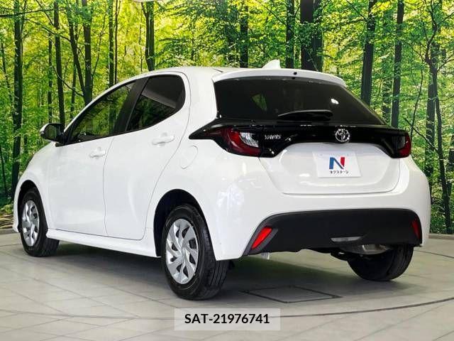 Toyota YARIS 2022-06 290826-14