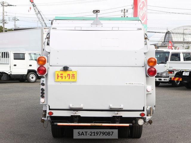 Isuzu ELF TRUCK 2015-01 207921-4