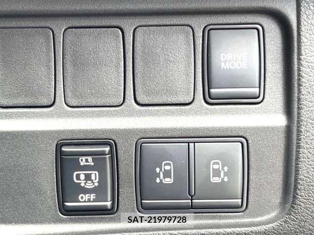 Nissan SERENA 2020-08 332591-3