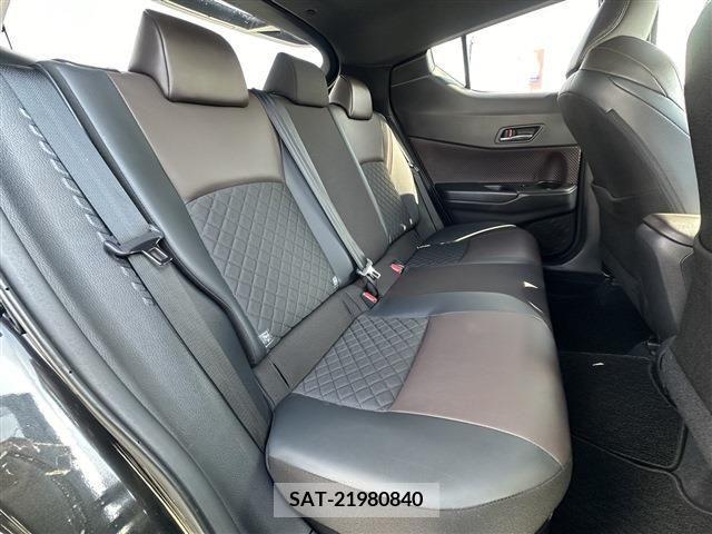 Toyota C-HR 2018-09 256216-22