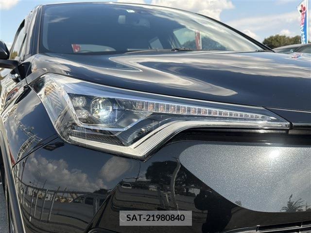 Toyota C-HR 2018-09 256216-27