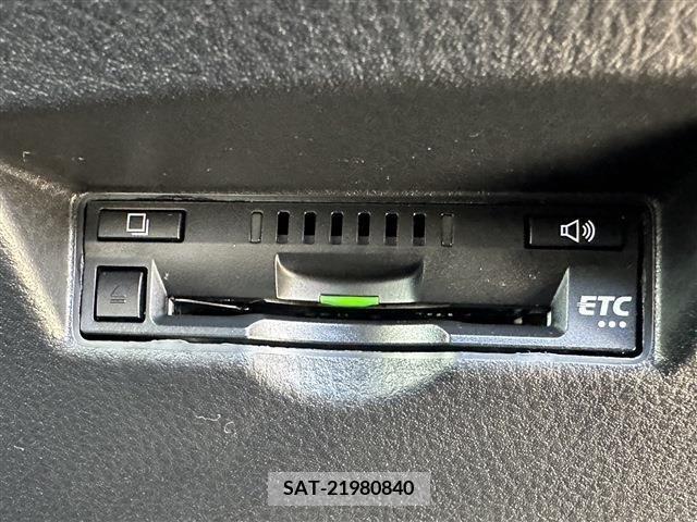 Toyota C-HR 2018-09 256216-14