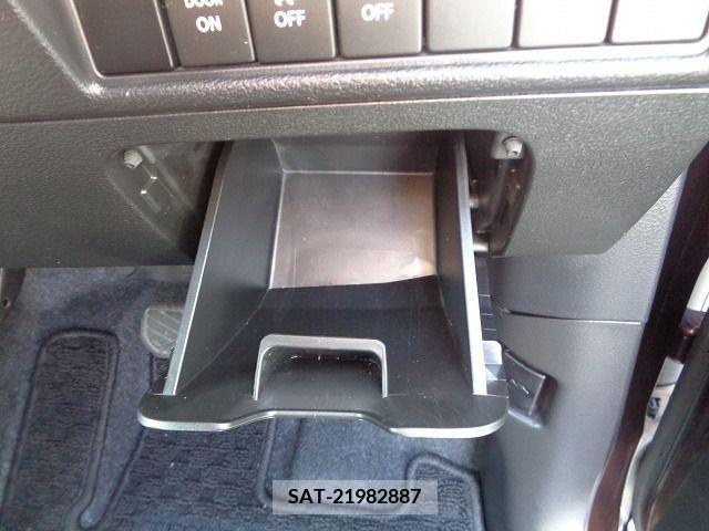 Suzuki SOLIO 2019-04 368407-17