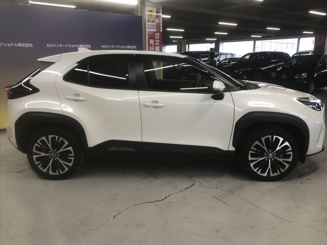 Toyota YARIS CROSS 2022-07 180961-7