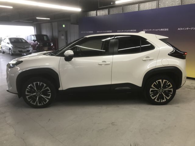 Toyota YARIS CROSS 2022-07 180961-5