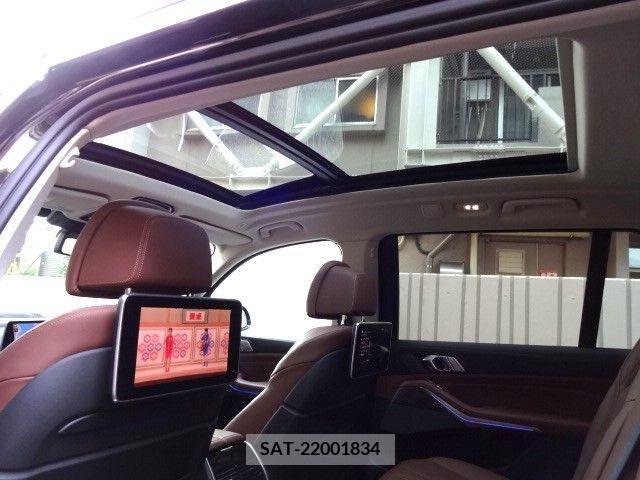Bmw X7 2021-11 347844-17