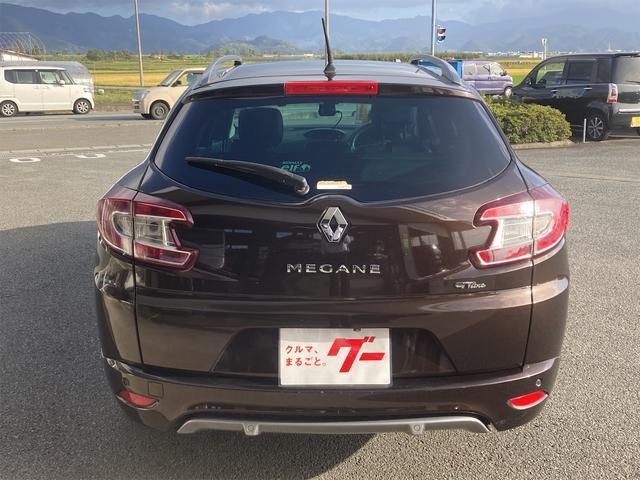 Renault MEGANE ESTATE 2013-03 181867-5