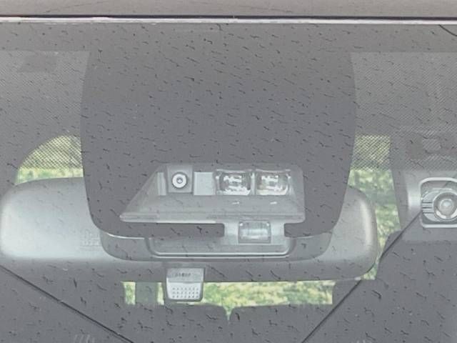 Toyota VOXY 2018-09 7630-5