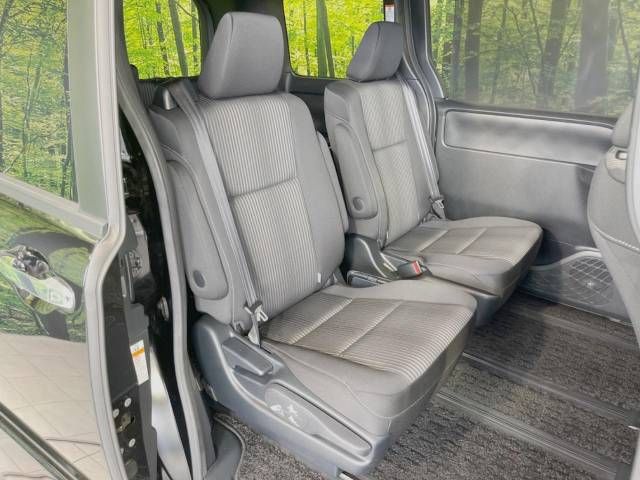 Toyota VOXY 2018-09 7630-10
