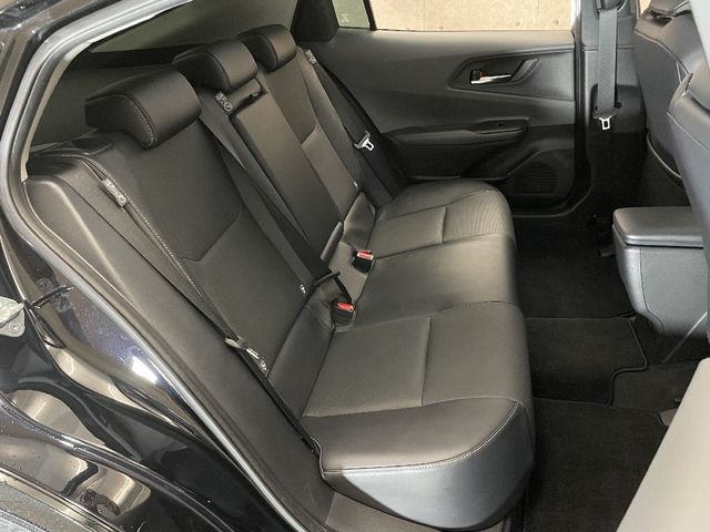 Toyota PRIUS PHV 2023-06 185483-4