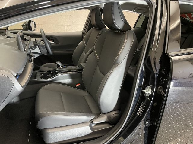 Toyota PRIUS PHV 2023-06 185483-5